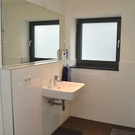 Moderne Wohnung, Nahe Koln, Messewohnung Апартаменты
